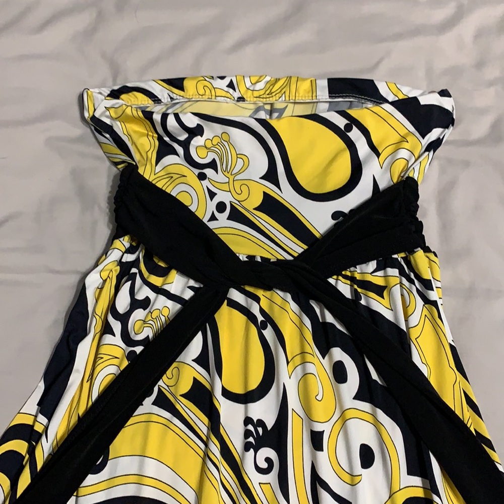 Dress - Picture 4 of 4